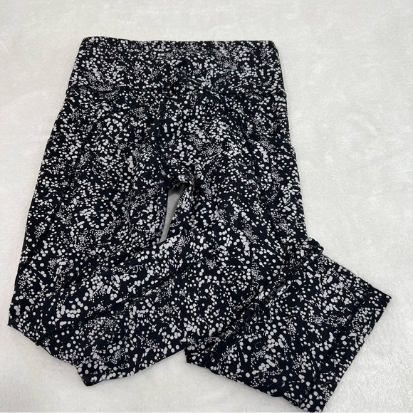 Lululemon Fast & Free Crop II Nulux 19" in Chirasu Black size 6 - Picture 8 of 11